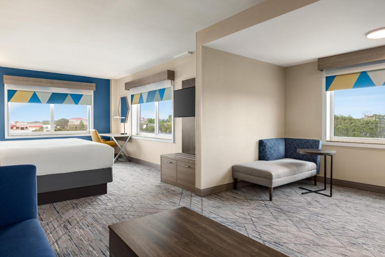 Holiday Inn Express Hotel & Suites Fort Pierce West By Ihg Eksteriør billede