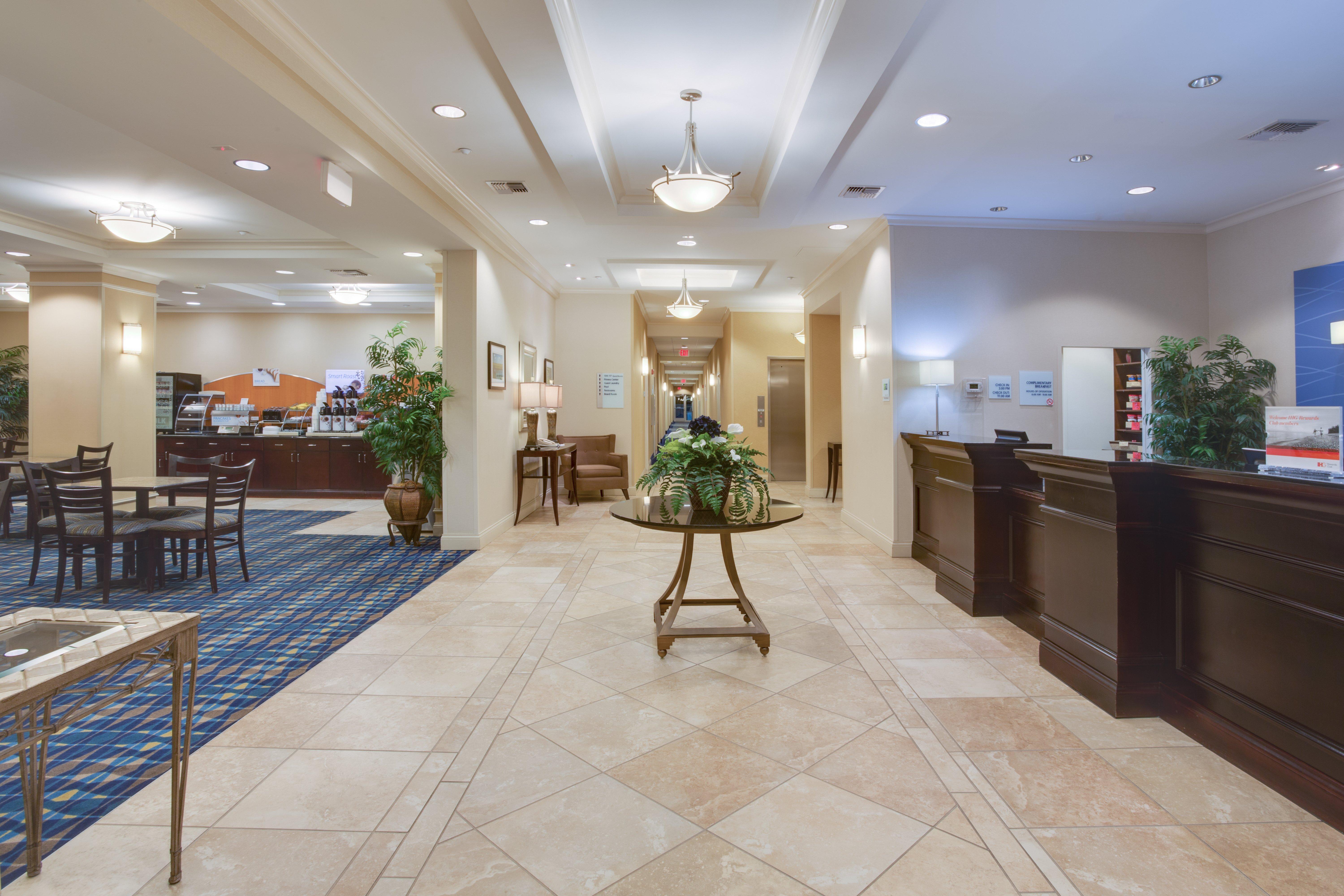 Holiday Inn Express Hotel & Suites Fort Pierce West By Ihg Eksteriør billede